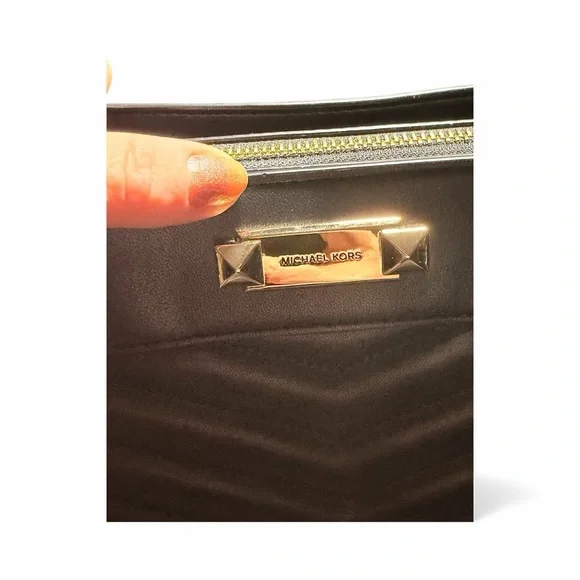 Michael Kors Whitney Quilted Tote & Wallet Set – Luxury Designer Bag - Picture 14 of 14